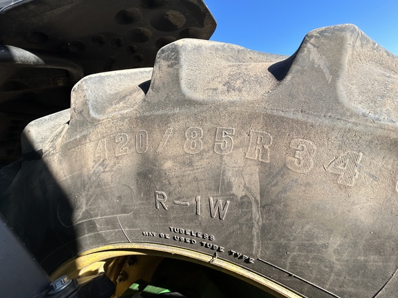 2021 John Deere 8R 370 Tractor