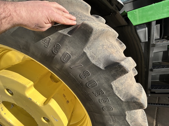 2021 John Deere 8R 370 Tractor