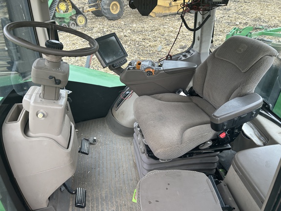 2017 John Deere 9570R Tractor 4WD