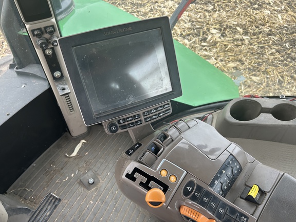 2017 John Deere 9570R Tractor 4WD