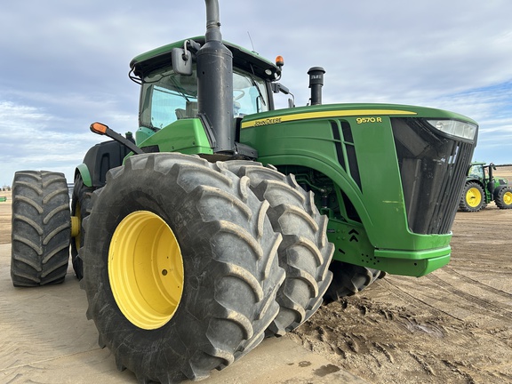 2017 John Deere 9570R Tractor 4WD