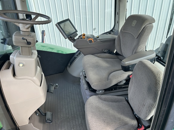 2017 John Deere 9570R Tractor 4WD