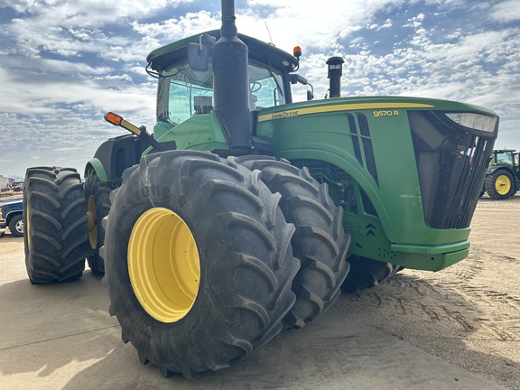 2017 John Deere 9570R Tractor 4WD