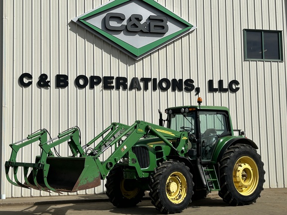 2011 John Deere 7330 Tractor