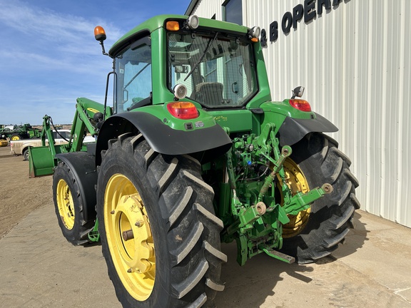 2011 John Deere 7330 Tractor