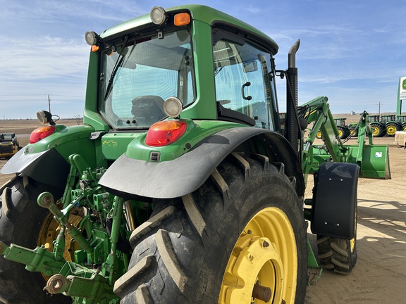 2011 John Deere 7330 Tractor