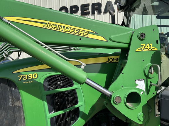 2011 John Deere 7330 Tractor