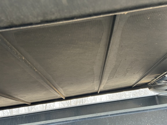 2009 MacDon FD70-35 Header Combine