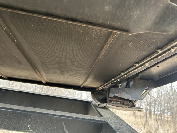 2009 MacDon FD70-35 Header Combine