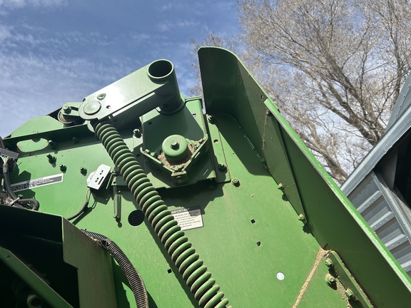 2017 John Deere 569 Baler/Round