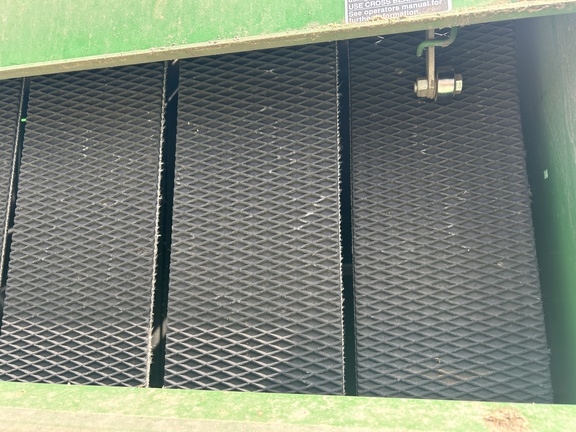 2017 John Deere 569 Baler/Round