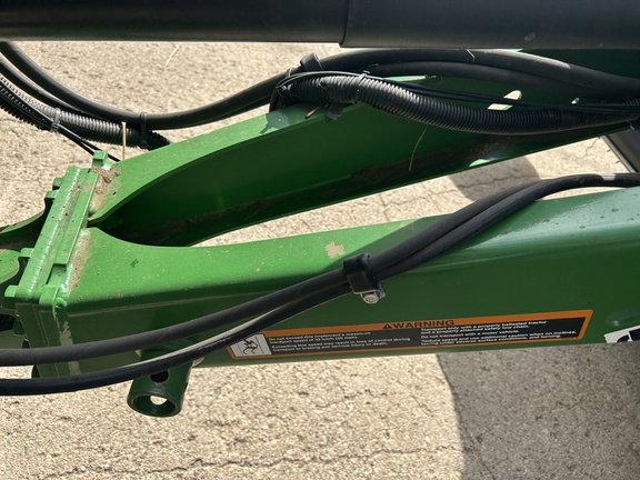 2017 John Deere 569 Baler/Round