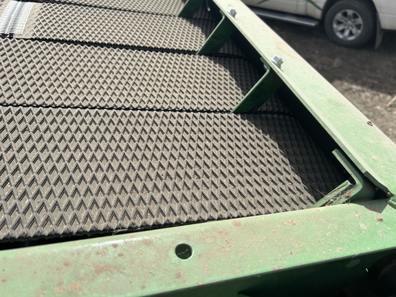 2017 John Deere 569 Baler/Round