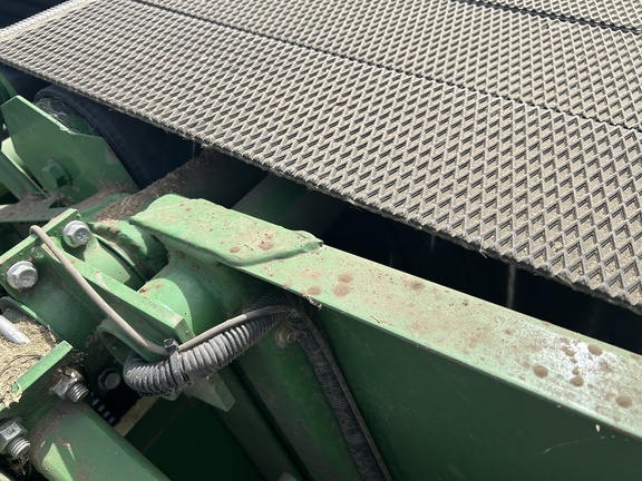 2017 John Deere 569 Baler/Round