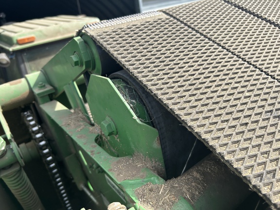 2017 John Deere 569 Baler/Round