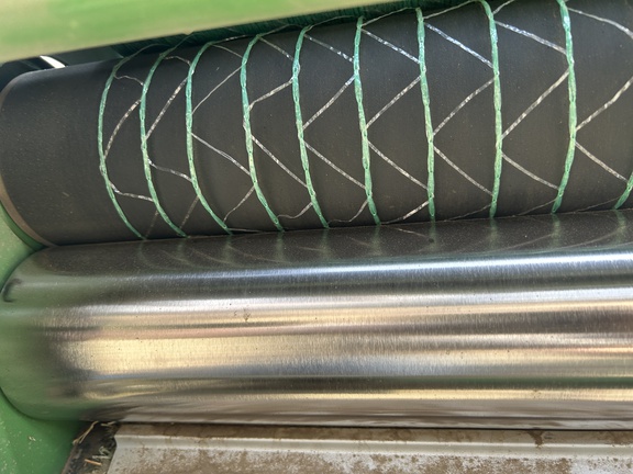 2017 John Deere 569 Baler/Round