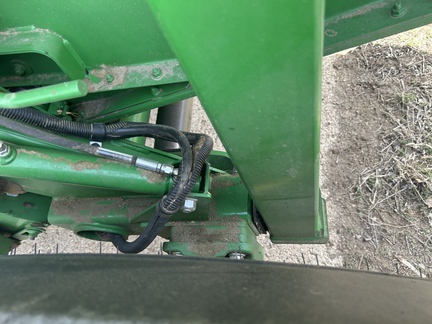 2017 John Deere 569 Baler/Round