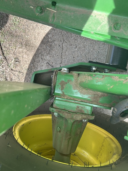 2017 John Deere 569 Baler/Round