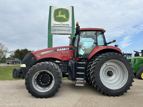 2011 Case IH Magnum 290 Tractor