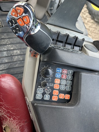 2011 Case IH Magnum 290 Tractor