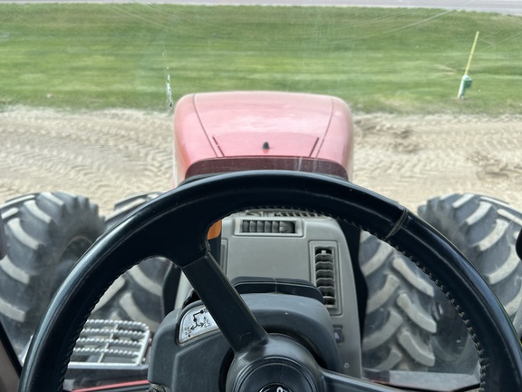 2011 Case IH Magnum 290 Tractor