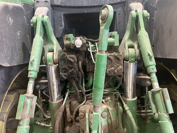 2014 John Deere 6190R Tractor