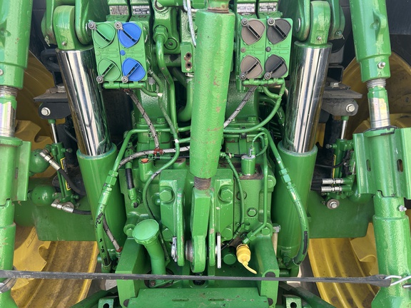 2014 John Deere 6190R Tractor