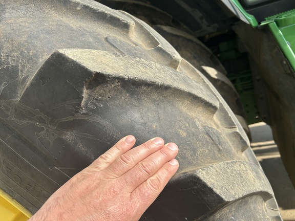 2014 John Deere 6190R Tractor