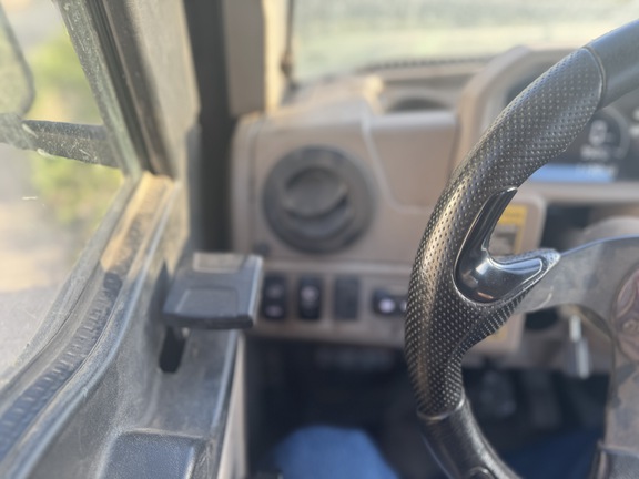 2019 John Deere XUV 835R ATV