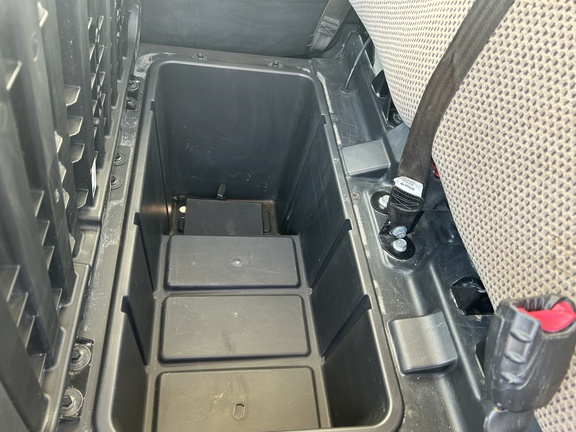2019 John Deere XUV 835R ATV