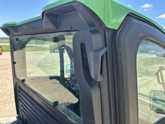 2019 John Deere XUV 835R ATV