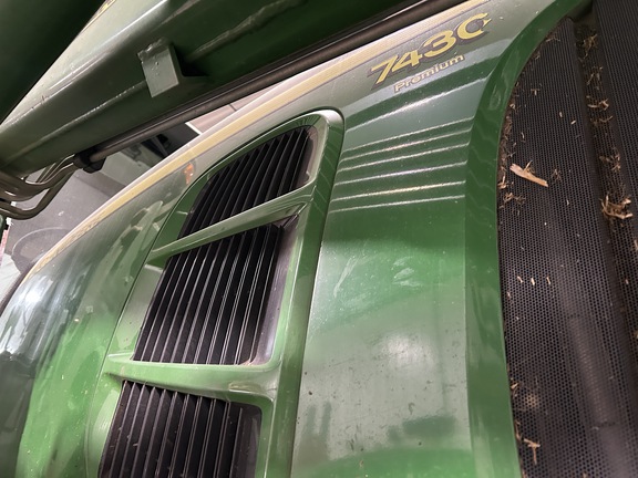 2008 John Deere 7430 Premium Tractor