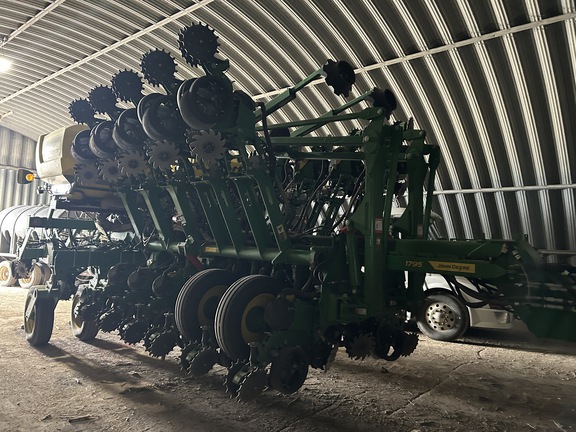 2023 John Deere 1795 Planter
