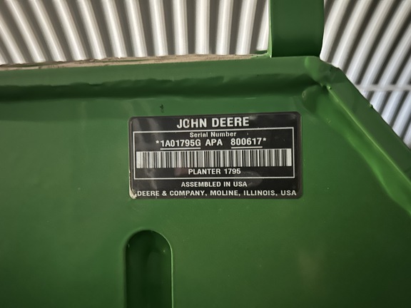 2023 John Deere 1795 Planter