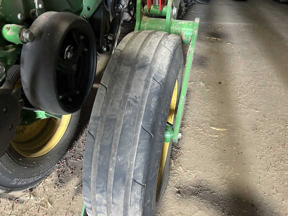 2023 John Deere 1795 Planter