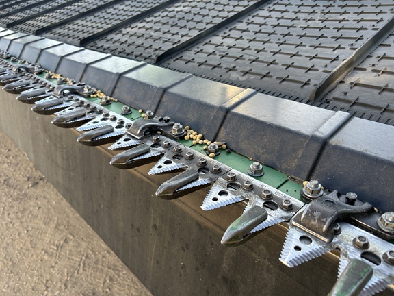 2022 John Deere HD45F Header Combine