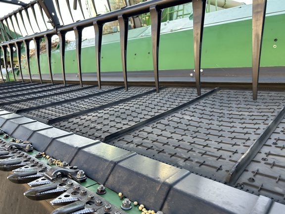 2022 John Deere HD45F Header Combine