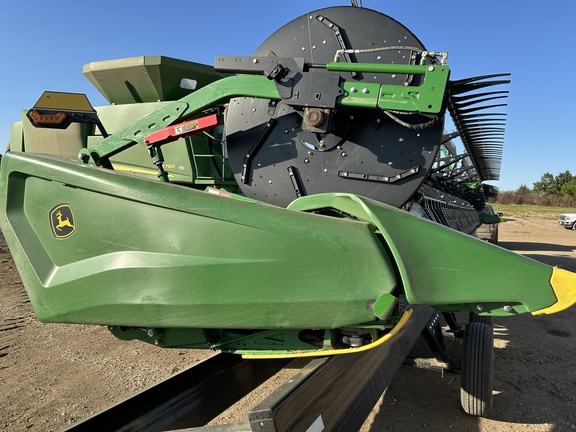 2022 John Deere HD45F Header Combine