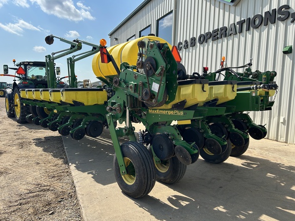 2002 John Deere 1770NT Planter
