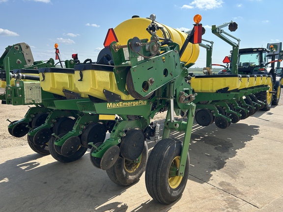 2002 John Deere 1770NT Planter