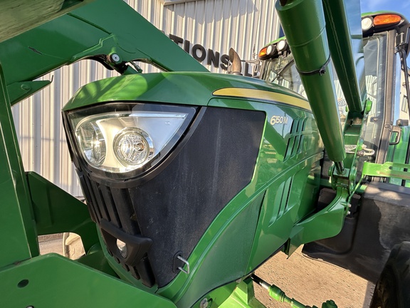 2014 John Deere 6150M Tractor