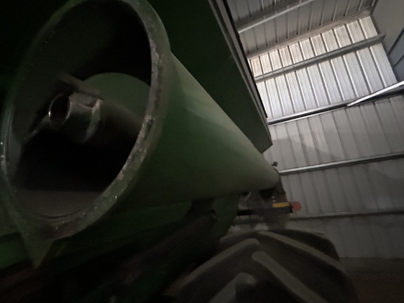 2011 Brent 1082 Grain Cart