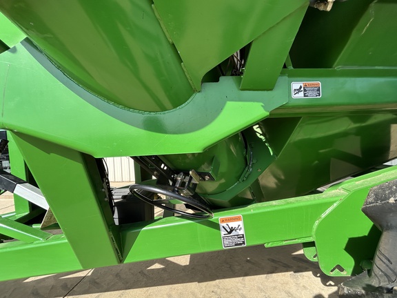 2011 Brent 1082 Grain Cart