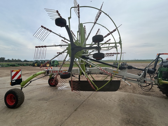 2016 CLAAS 2800 Tedder