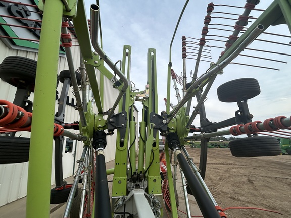2016 CLAAS 2800 Tedder