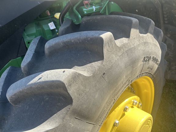 2021 John Deere 8R 230 Tractor