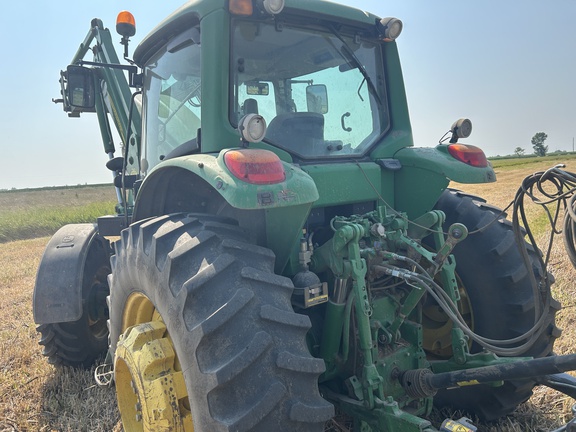 2011 John Deere 7330 Tractor
