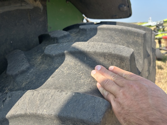 2011 John Deere 7330 Tractor