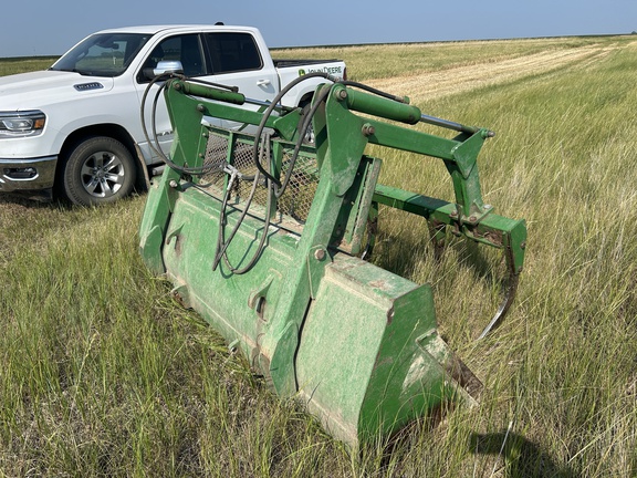 2011 John Deere 7330 Tractor