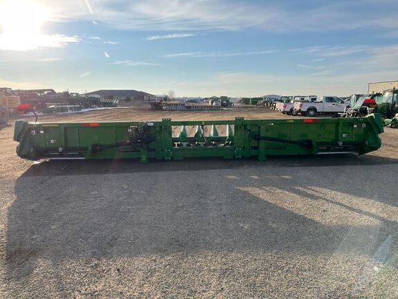 2023 John Deere C18R Header Corn Head